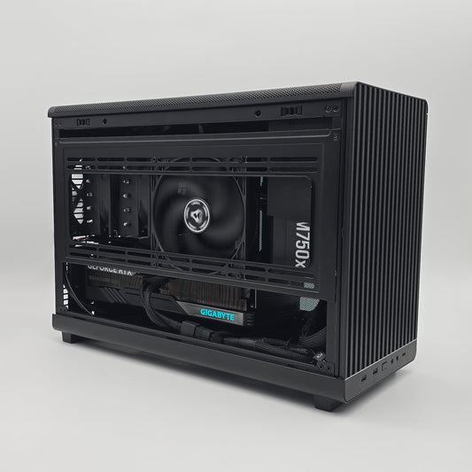 RTX 4070 Super, Ryzen 5 7600X3D, 16GB DDR5, 2TB NVMe, Pre-owned Desktop Gaming PC