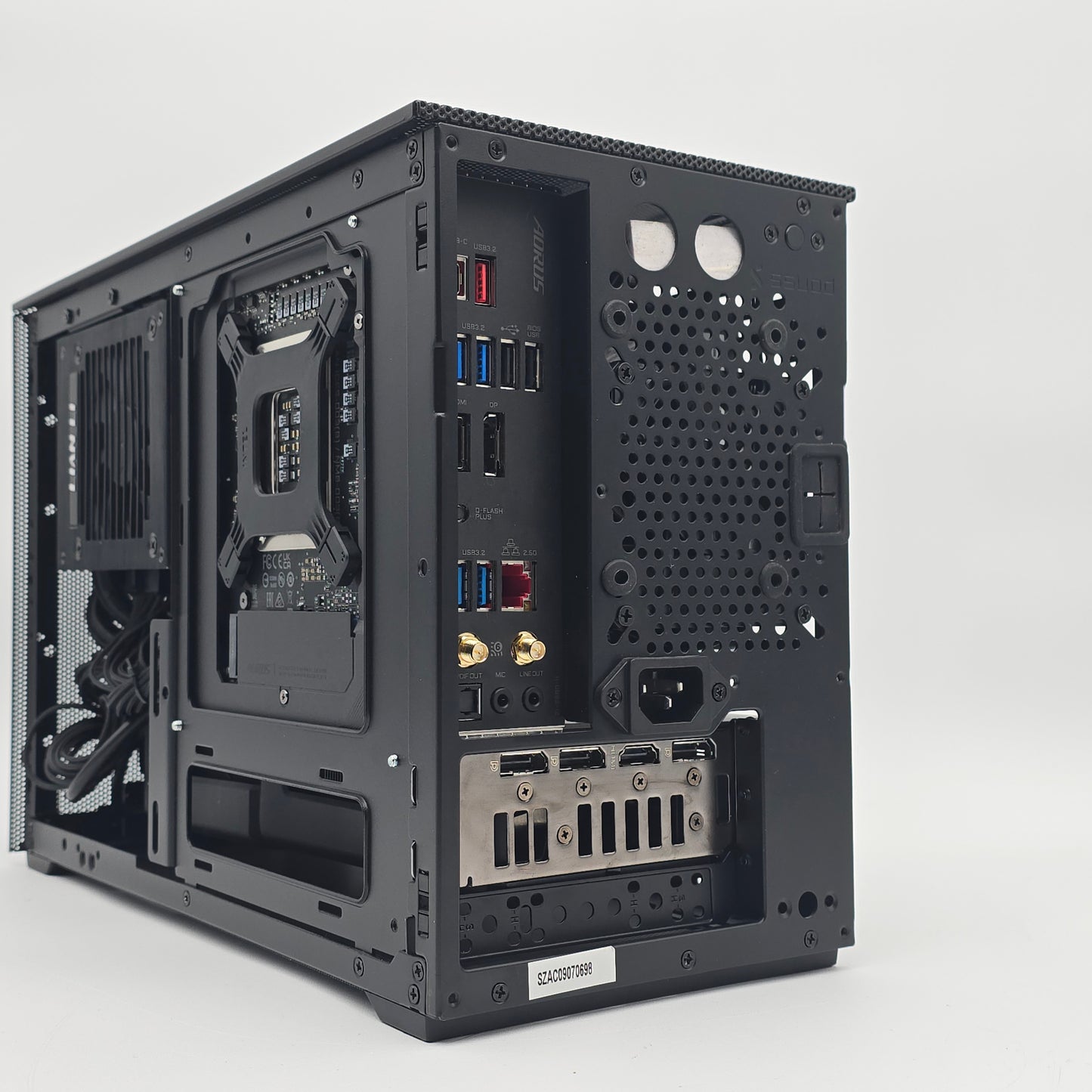 RTX 4070 Ti Super, Intel 13600KF, 32GB DDR5, Mini-ITX Meshlicious Gaming PC