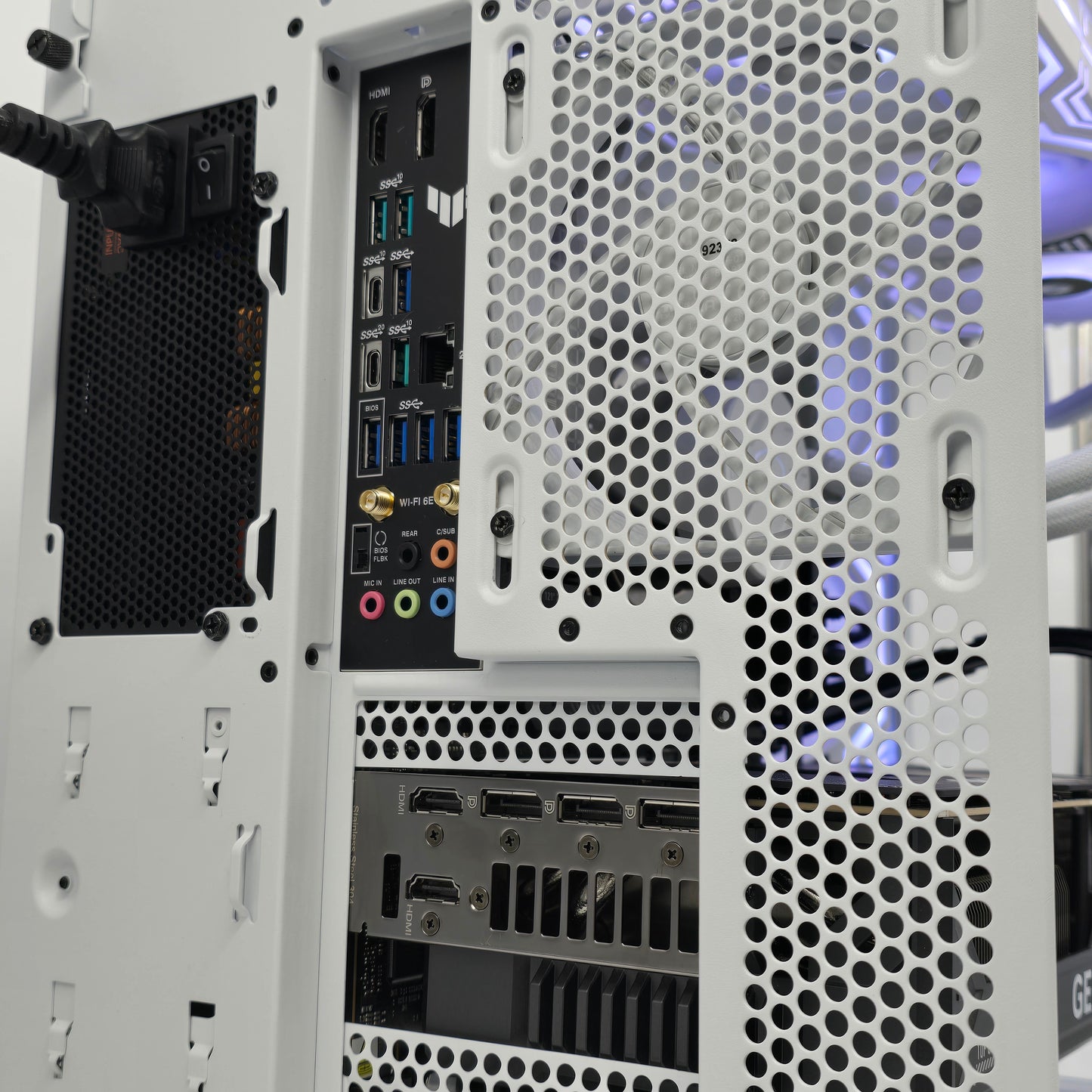 RTX 4080 Super, 7800X3D, 32GB DDR5, 3TB, Custom White Liquid Cooled Gaming PC