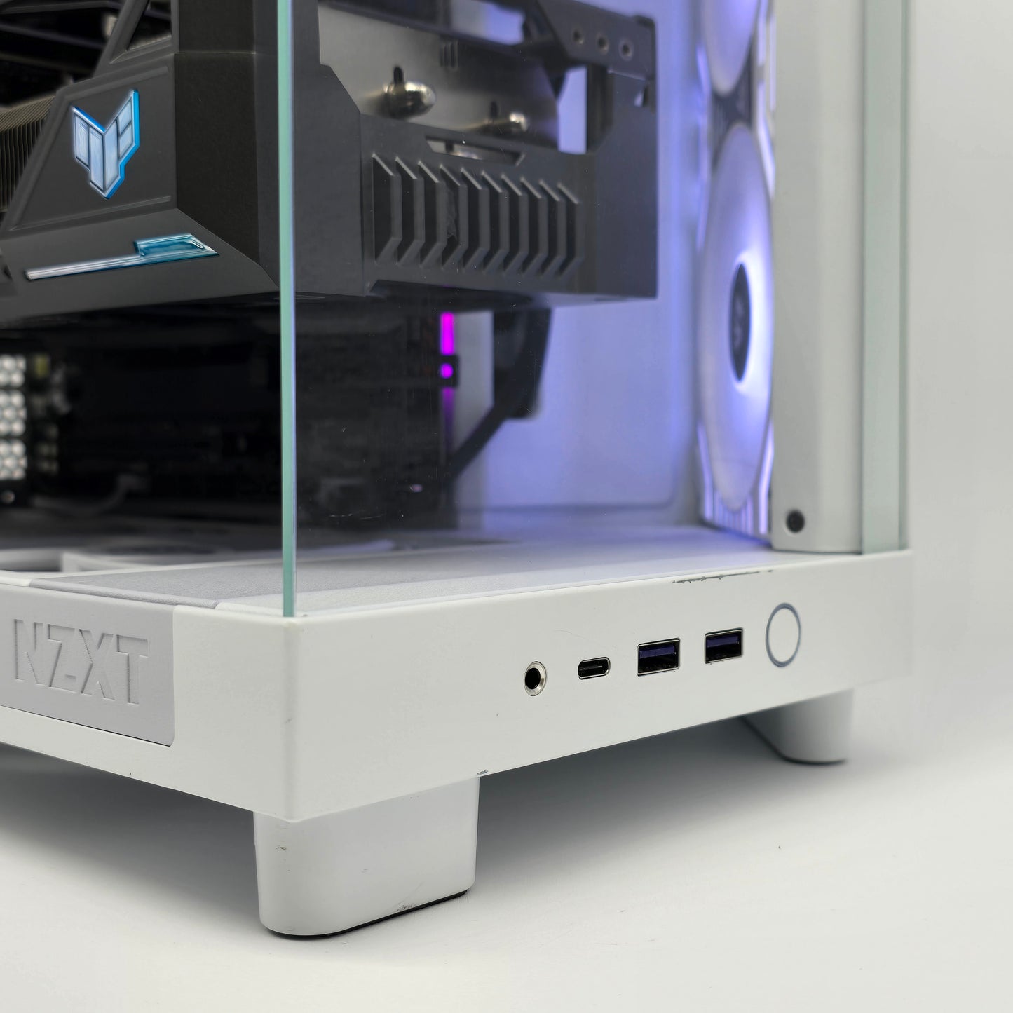 RTX 4080 Super, 7800X3D, 32GB DDR5, 3TB, Custom White Liquid Cooled Gaming PC