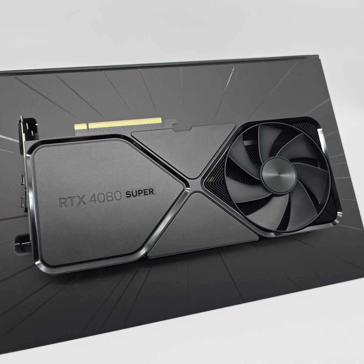 RTX 4080 Super Founders Edition FE 16GB, NVIDIA Gaming Graphics Card G ...
