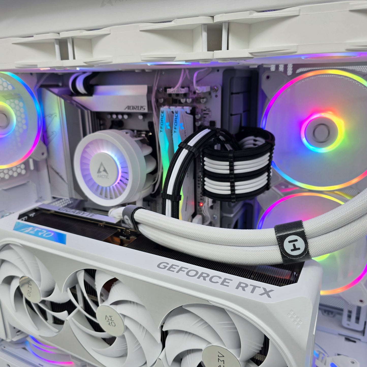 RTX 4090, Ryzen 9 7900X3D, 4TB NVMe, 32GB DDR5, Custom Prebuilt Liquid Cooled Gaming PC