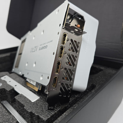 RTX 4090 Gigabyte Aero OC 24GB White, NVIDIA Gaming Graphics Card GPU
