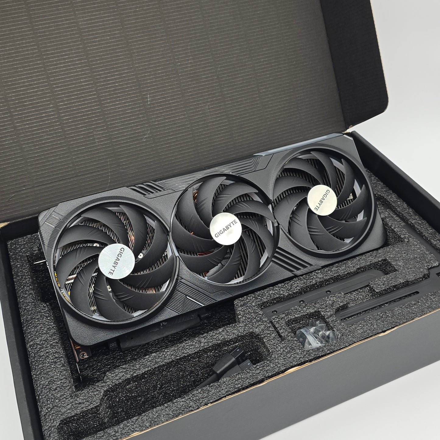 RTX 4090 Gigabyte Gaming OC 24GB, NVIDIA Gaming Graphics Card GPU