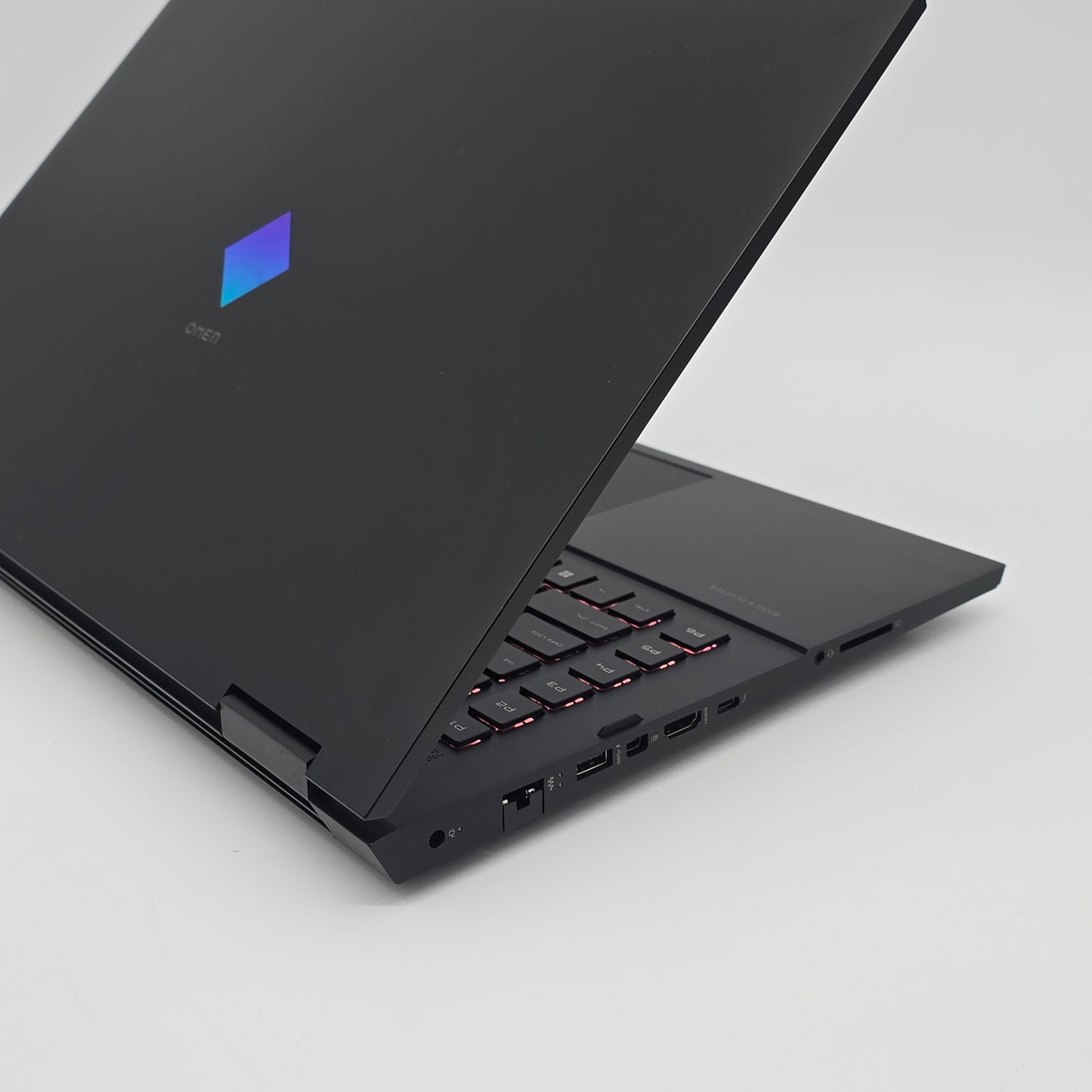 HP OMEN 17 Gaming Laptop, RTX 4090, Intel i9-13900HX, 6TB NVMe SSD, 32GB DDR5, 165Hz QHD