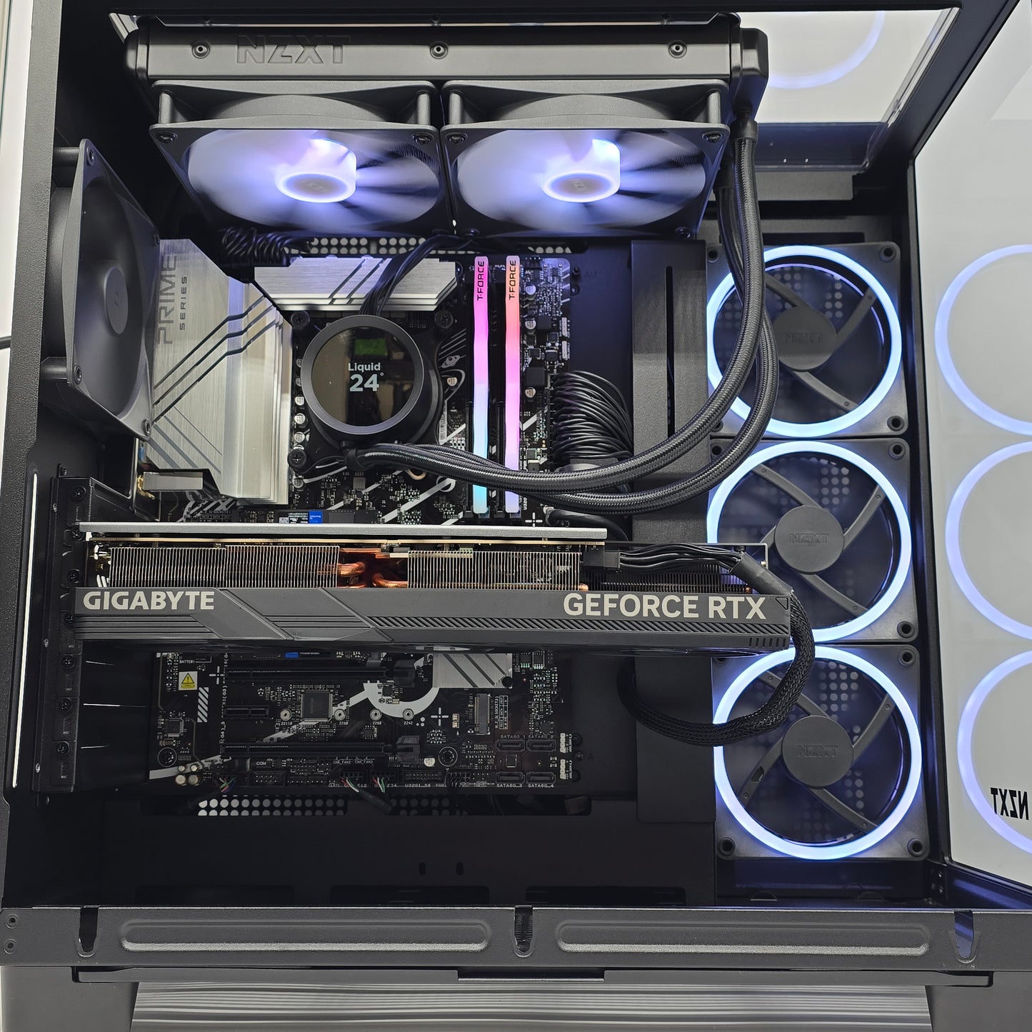 RTX 4090, Intel i9-14900KF, 64GB DDR5, 2TB NVMe, Custom NZXT Liquid Cooled Gaming PC