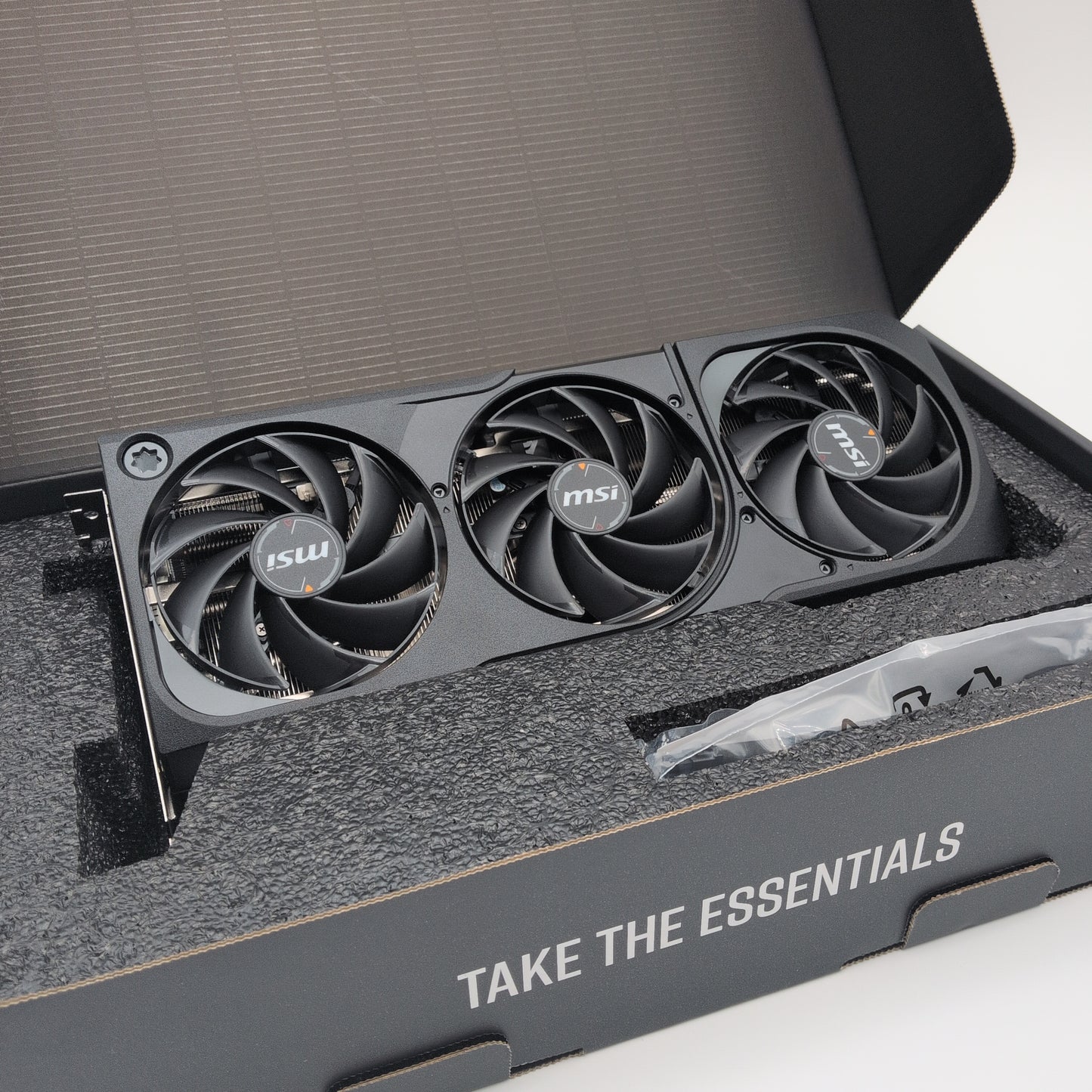 RTX 5070 MSI Shadow 3X OC 12GB, NVIDIA Gaming Graphics Card GPU