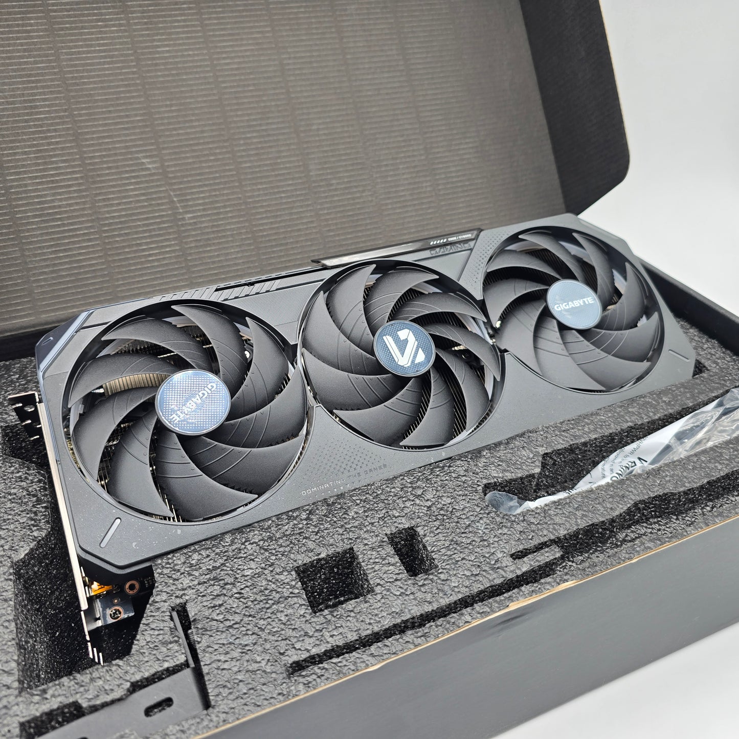 RTX 5070 Ti Gigabyte Windforce Gaming OC 16GB, NVIDIA Gaming Graphics Card GPU