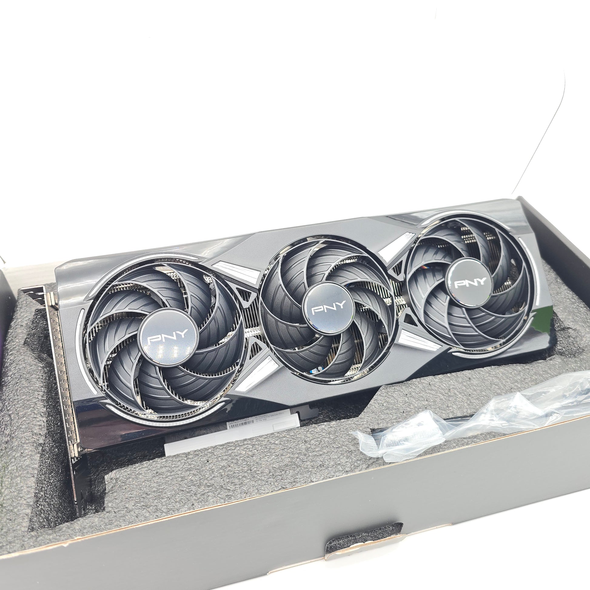 RTX 5070 Ti PNY Epic-X RGB OC 16GB, NVIDIA Gaming Graphics Card GPU