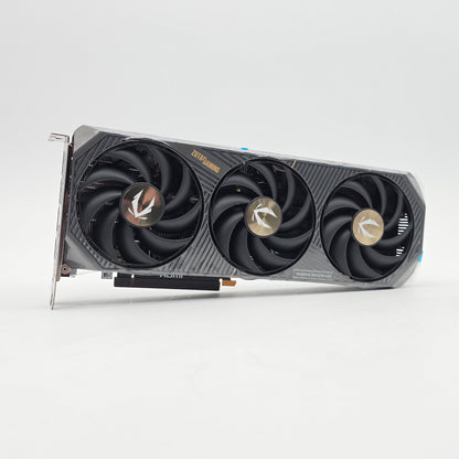 RTX 5070 Zotac Gaming Solid OC 12GB, NVIDIA Gaming Graphics Card GPU