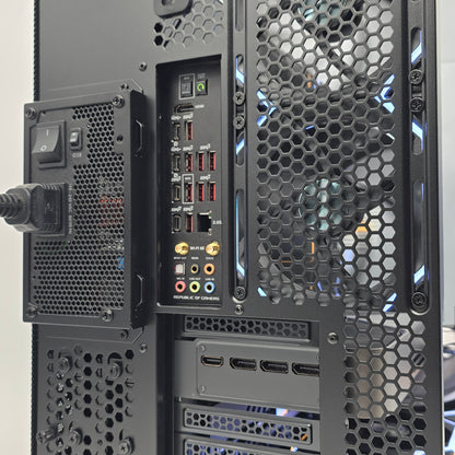 RTX 5080, Ryzen 9800X3D, 64GB DDR5, Custom LCD Liquid Cooled Gaming PC