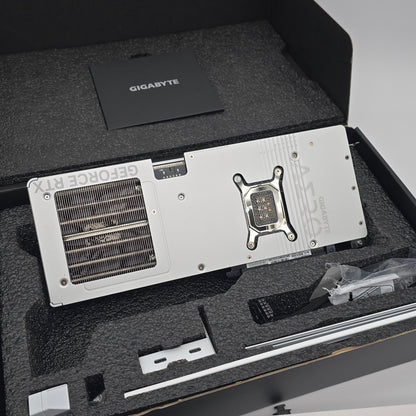 RTX 5080 Gigabyte Aero OC 16GB SFF, NVIDIA Gaming Graphics Card GPU