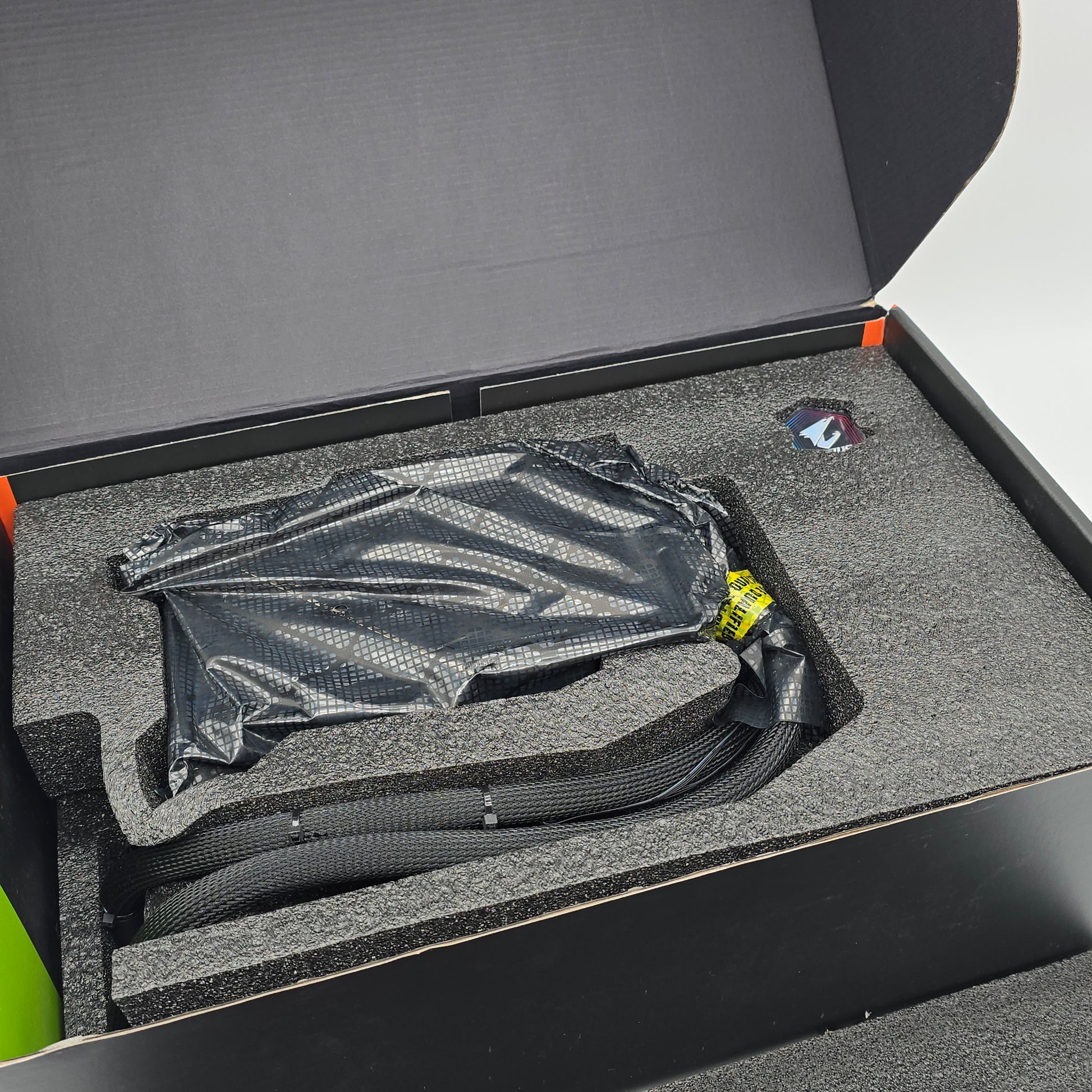 RTX 5080 Gigabyte Aorus XTREME Water Cooled 16GB, NVIDIA Gaming Graphics Card GPU