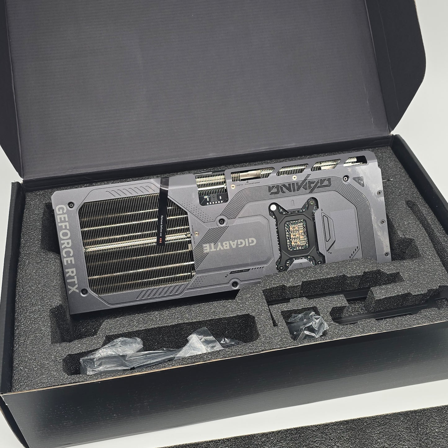 RTX 5080 Gigabyte Gaming OC 16GB, NVIDIA Gaming Graphics Card GPU