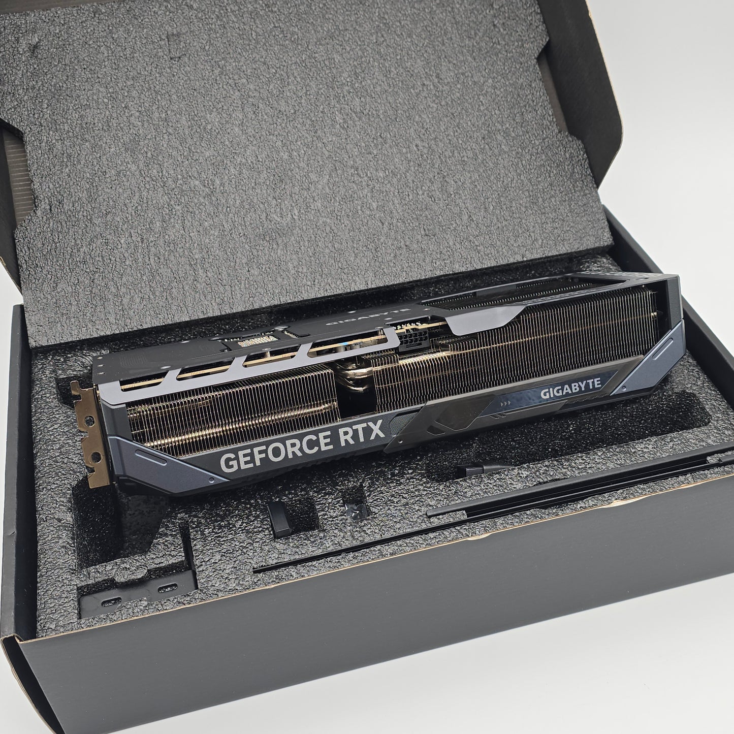 RTX 5080 Gigabyte Gaming OC 16GB, NVIDIA Gaming Graphics Card GPU