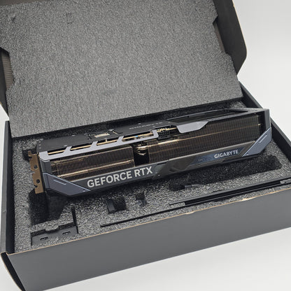 RTX 5080 Gigabyte Gaming OC 16GB, NVIDIA Gaming Graphics Card GPU