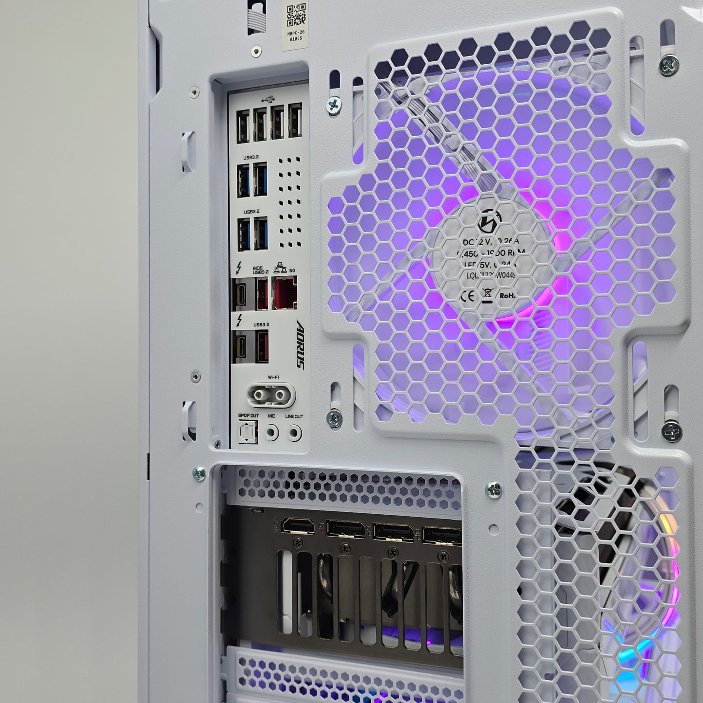 RTX 5080, Intel Core Ultra 285K, 2TB NVMe SSD, 32GB RAM, Custom White Gaming PC