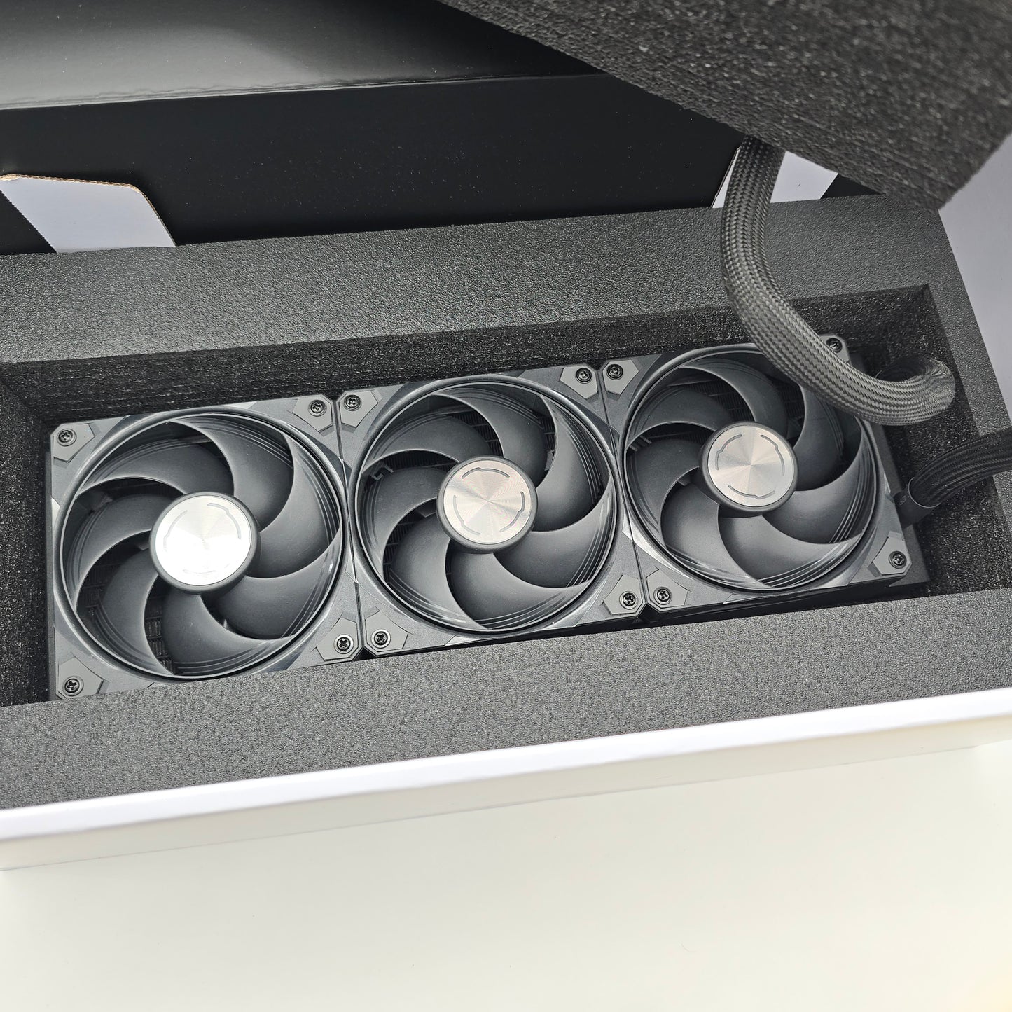 RTX 5080 MSI SUPRIM Liquid SOC Edition 16GB, NVIDIA Gaming Graphics Card GPU