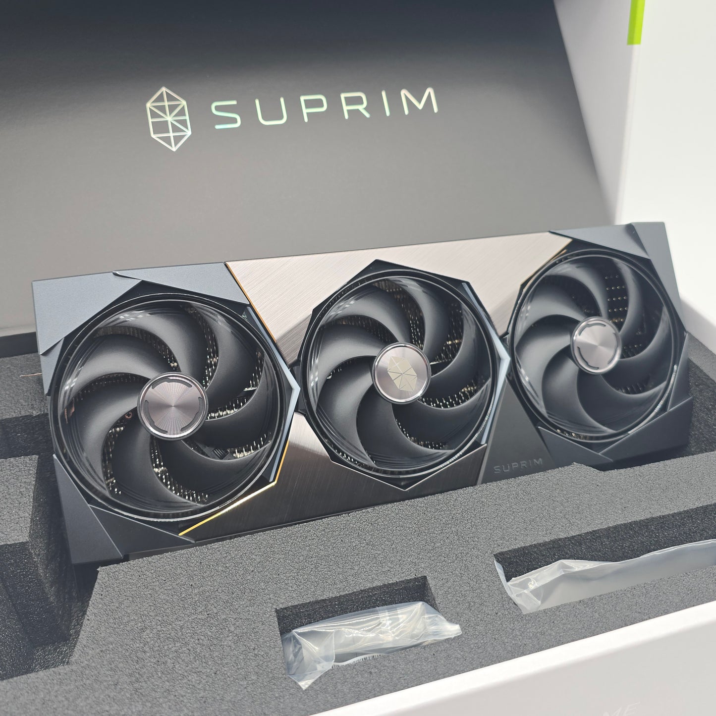 RTX 5080 MSI SUPRIM SOC 16GB, NVIDIA Gaming Graphics Card GPU