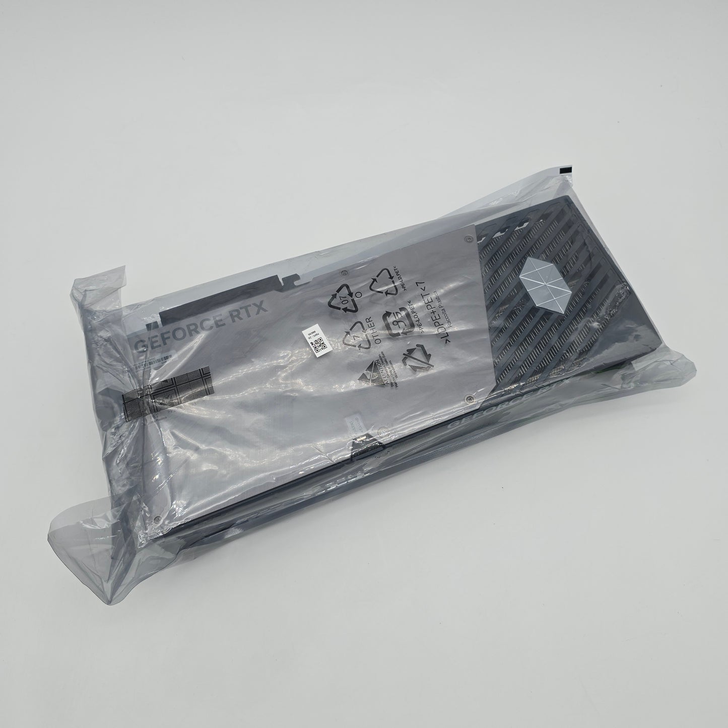 RTX 5080 MSI SUPRIM SOC 16GB, NVIDIA Gaming Graphics Card GPU