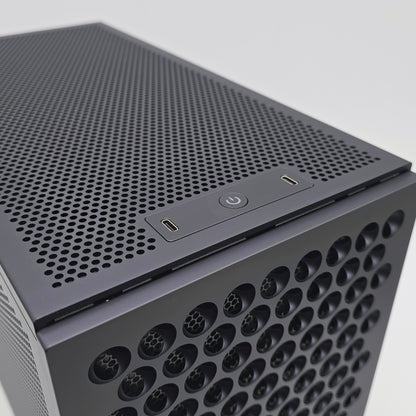 RTX 5090, Ryzen 7 9800X3D,  4TB NVMe, 32GB DDR5, Custom Mini-ITX McPrue Apollo Gaming PC