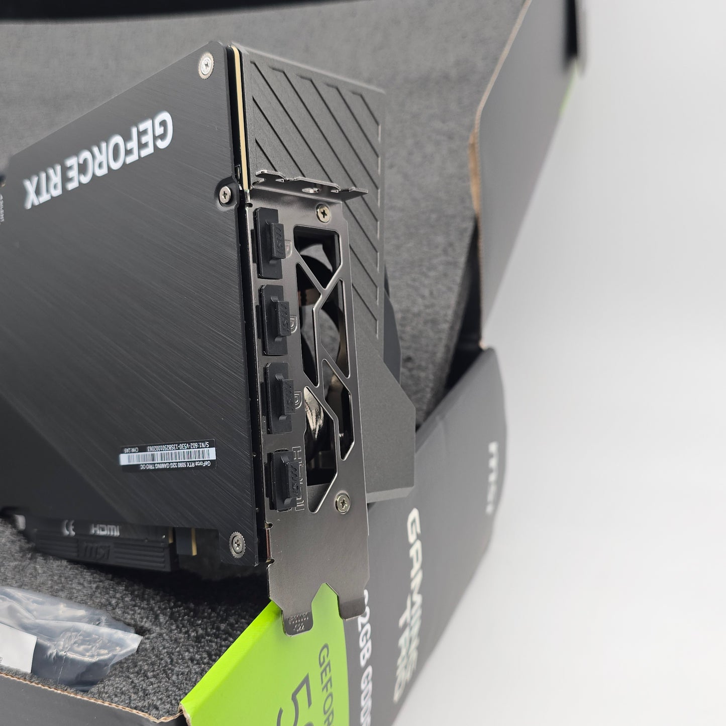 RTX 5090 MSI Gaming Trio OC 32GB, NVIDIA Gaming Graphics Card GPU