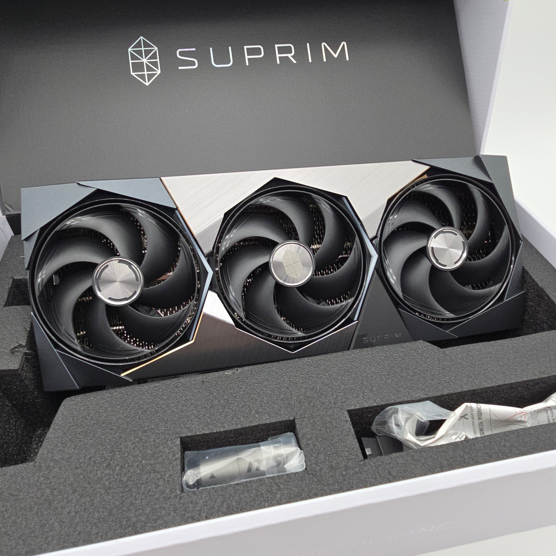RTX 5090 MSI SUPRIM 32GB, NVIDIA Gaming Graphics Card GPU