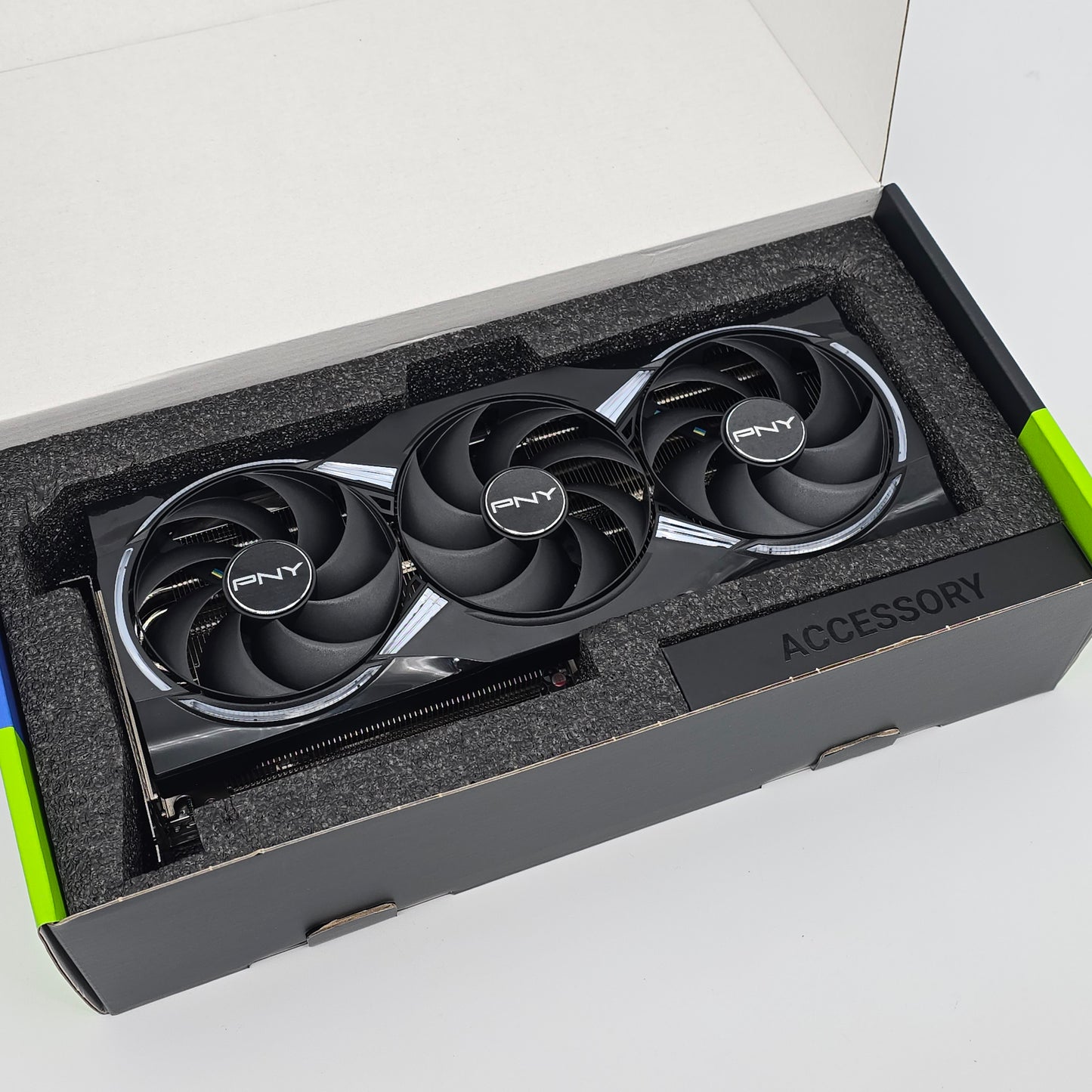 RTX 5090 PNY EPIC-X RGB OC 32GB, NVIDIA Gaming Graphics Card GPU
