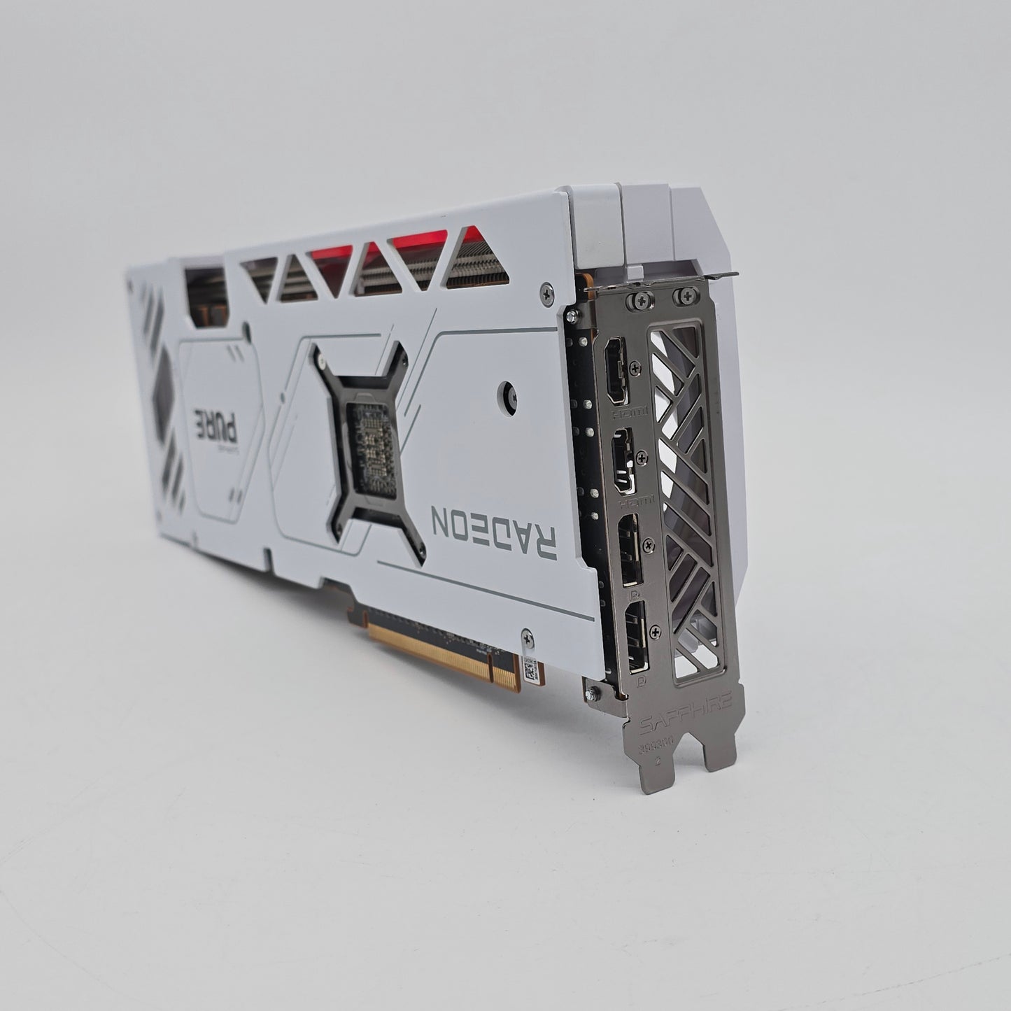 RX 7800 XT Sapphire Pure White 16GB, AMD Radeon Gaming Graphics Card GPU, 7800XT