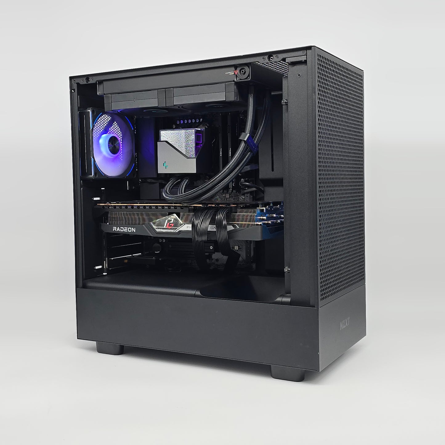 RX 7900 XTX, Ryzen 7 7800X3D, 32GB DDR5, 2TB NVMe, Custom Liquid Cooled Gaming PC