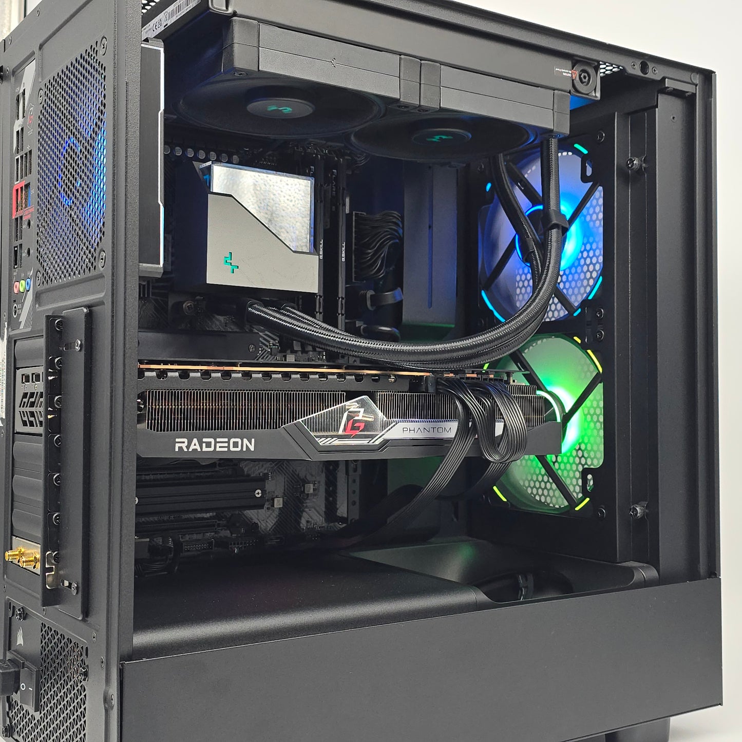 RX 7900 XTX, Ryzen 7 7800X3D, 32GB DDR5, 2TB NVMe, Custom Liquid Cooled Gaming PC