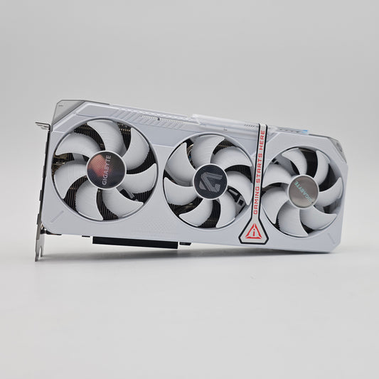 RX 9070 XT Gigabyte Gaming Ice OC 16GB, AMD Gaming Graphics Card GPU