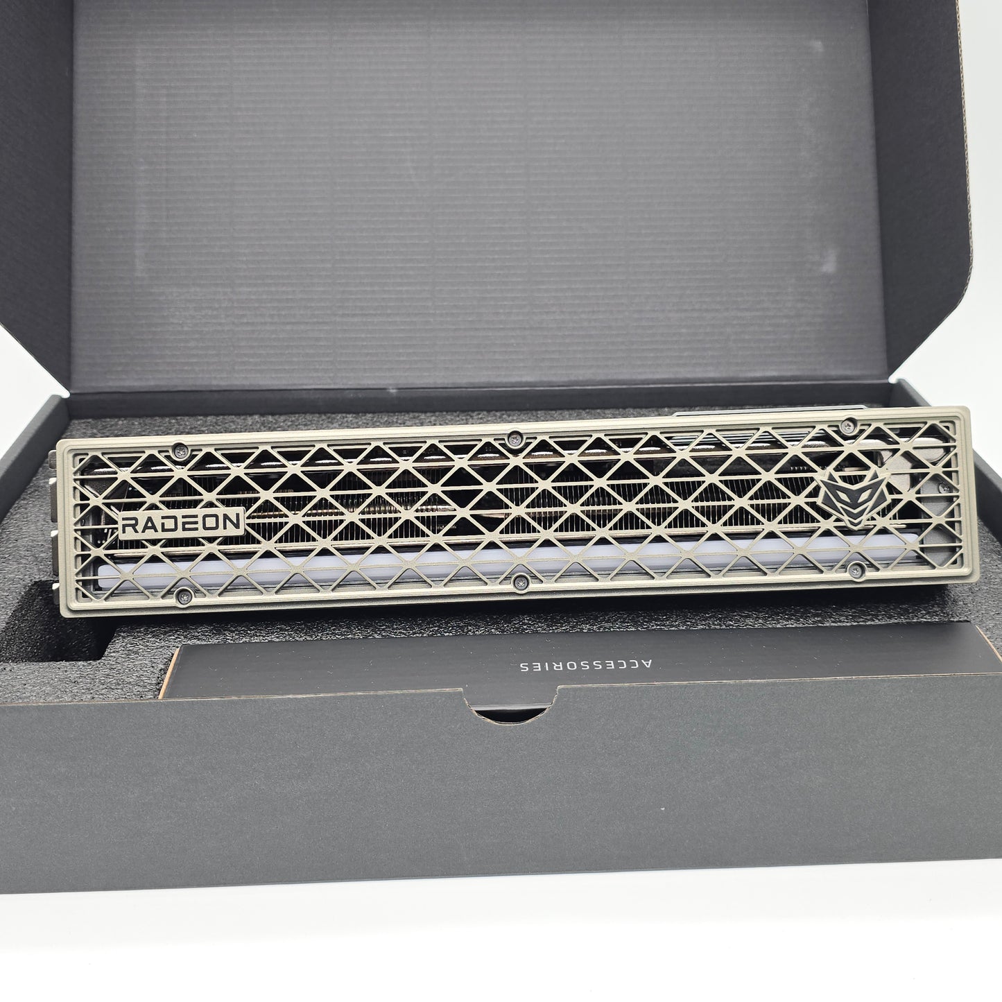 RX 9070 XT Sapphire Nitro+ 16GB, AMD Radeon Gaming Graphics Card GPU