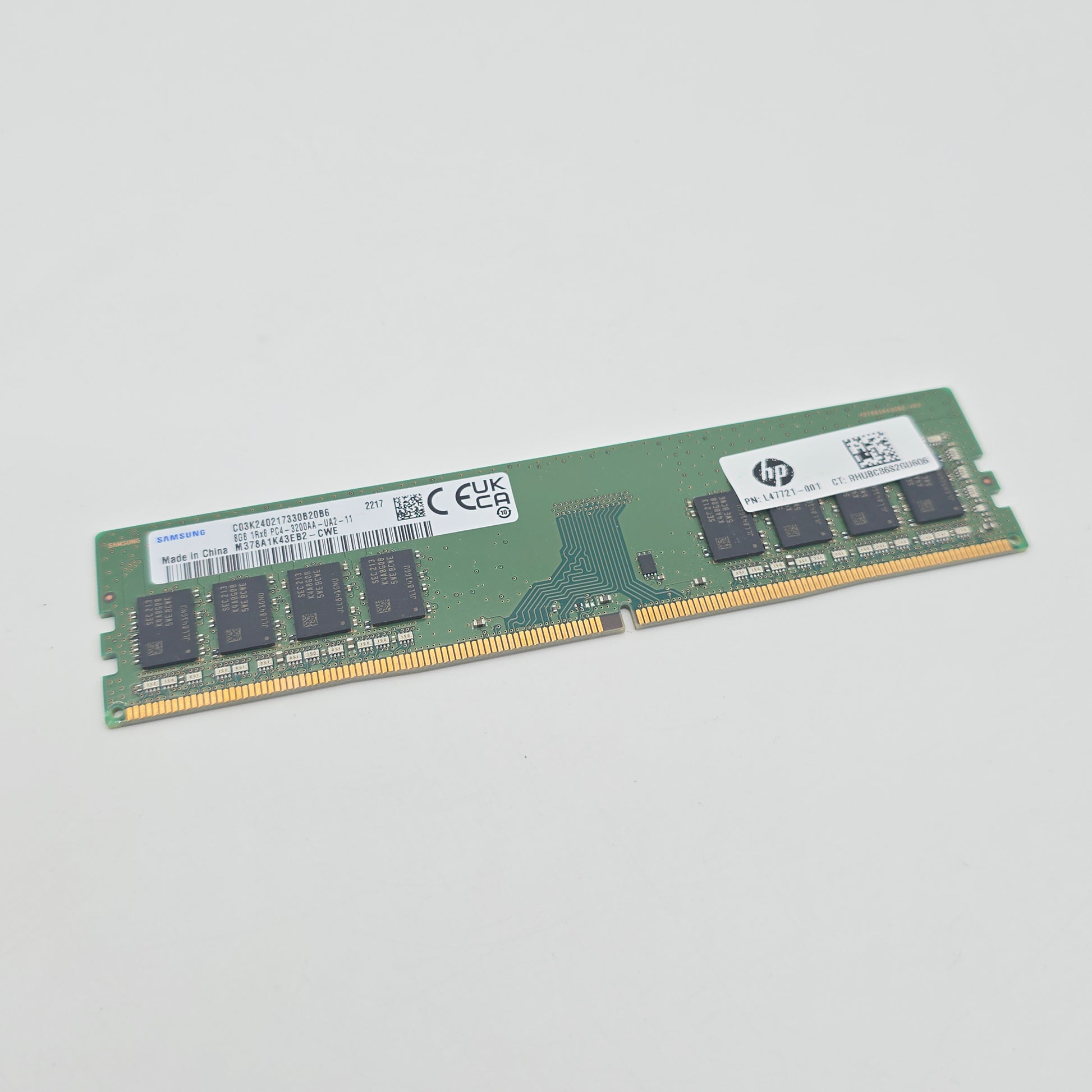 Samsung 8GB DDR4, 3200MHz, UDIMM Server Workstation Memory RAM (1x8GB)