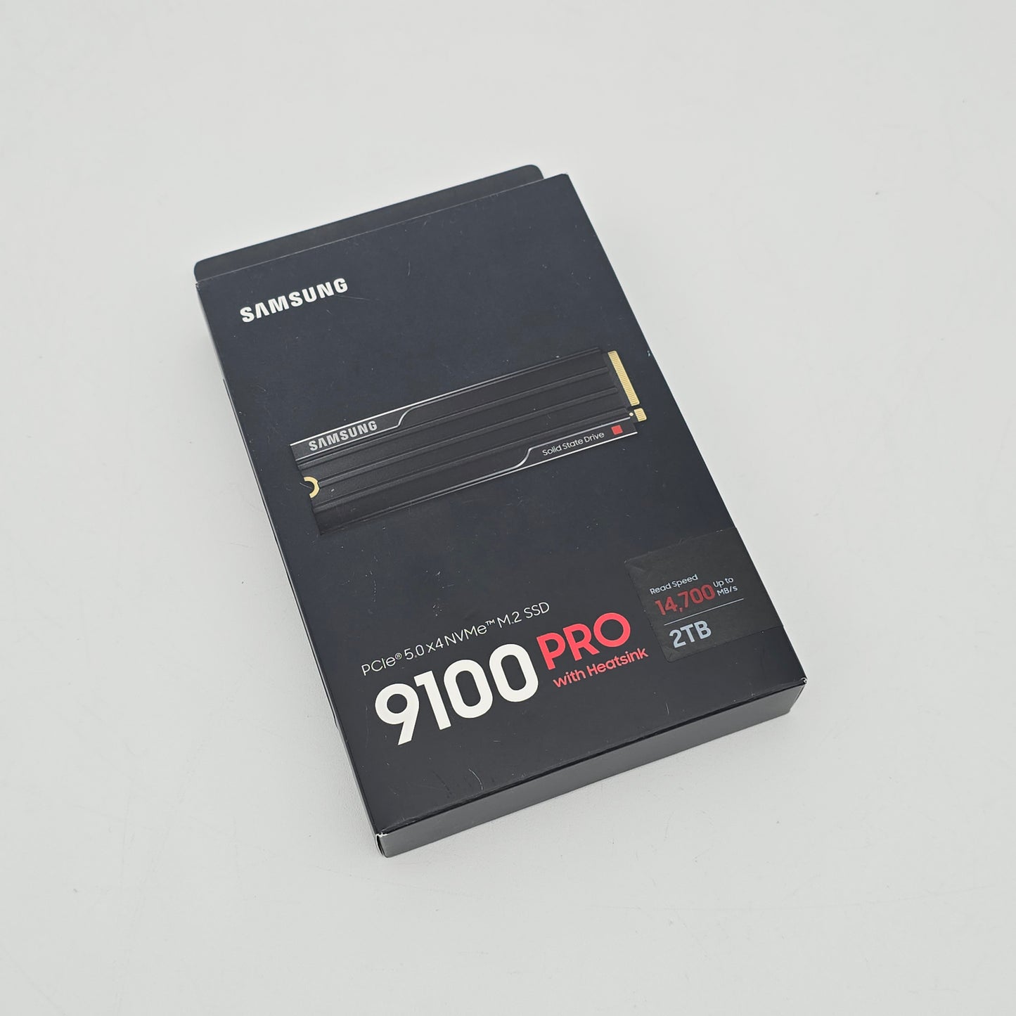Samsung 9100 Pro 2TB with Heatsink, Gen 5 NVMe SSD, 14,800MB/s PCIe 5.0 M.2