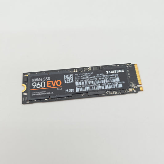 Samsung 960 Evo 250GB M.2 PCIe NVMe SSD, Internal Gaming Solid State Drive Storage