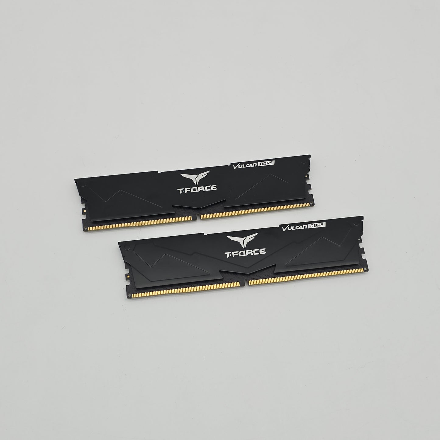 Teamgroup T-Force Vulcan 32GB DDR5, 6000MHz, 2x16GB, CL38-46-46-76, Gaming Desktop Memory RAM (2x16GB)