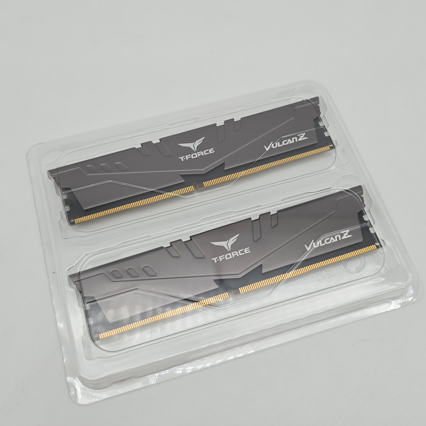 TeamGroup T-Force Vulcan Z 32GB DDR4, 3200MHz, CL16-20-20-40, Desktop Gaming Memory RAM (2x16GB)