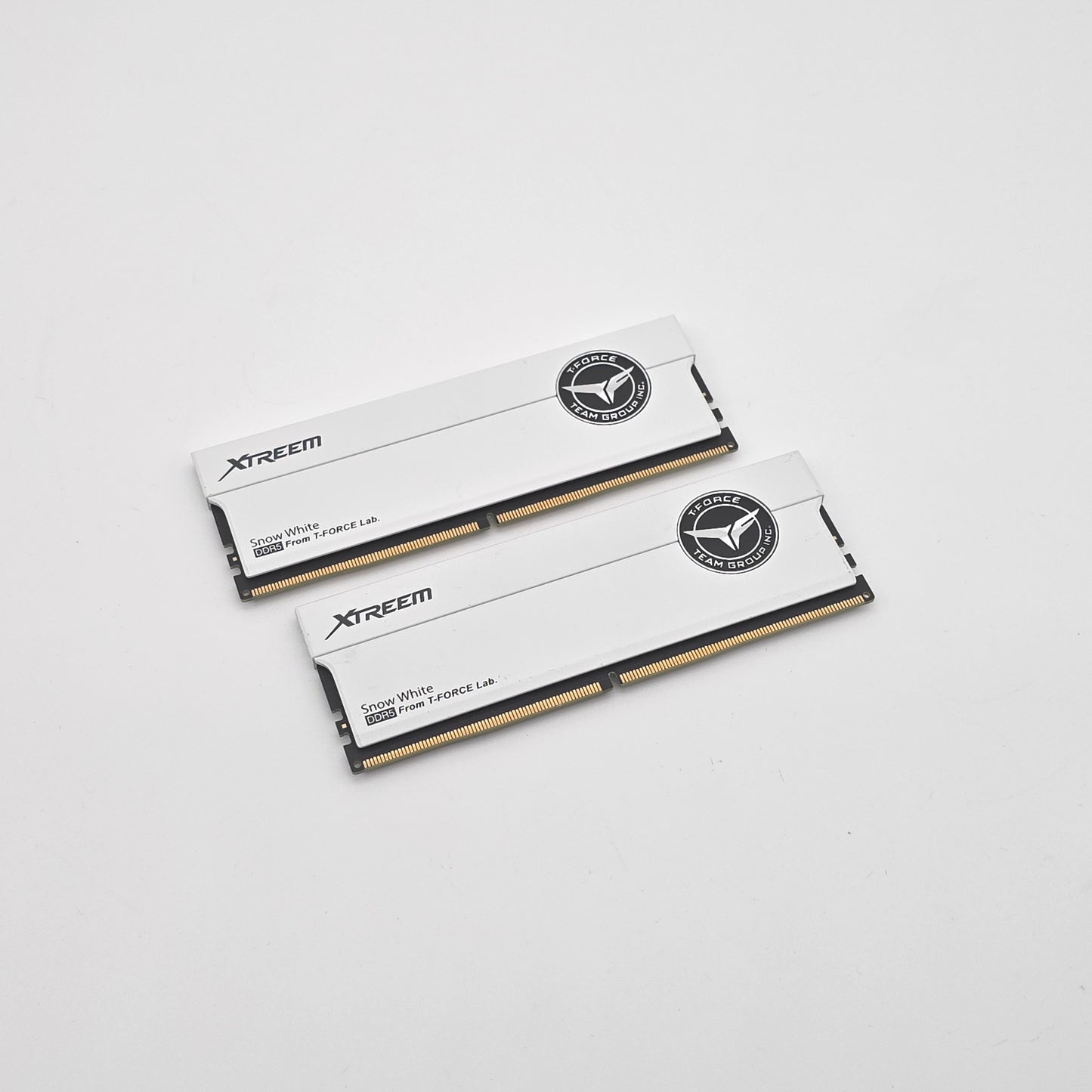 Teamgroup XTREEM White 48GB DDR5 RAM, 2x24GB, 8000MHz, CL38-49-49-94 Desktop Memory Kit